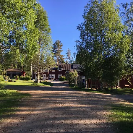 Purola Farm فندق مبيت وإفطار