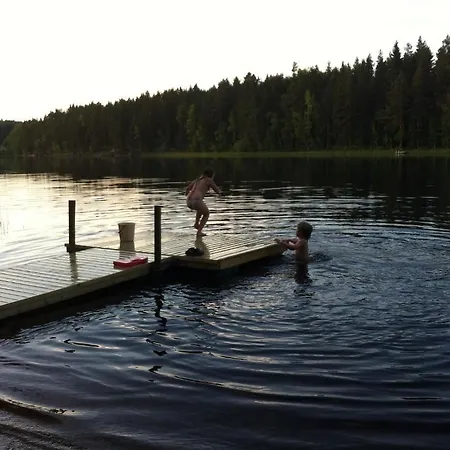 Purola Farm فندق مبيت وإفطار